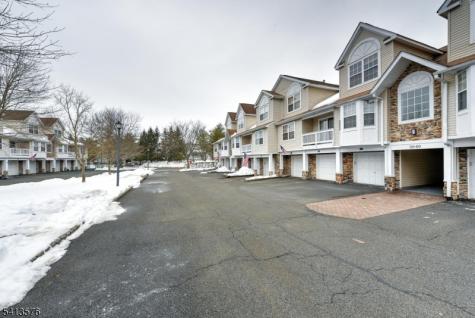 58 Pasture Court Roxbury NJ 07852