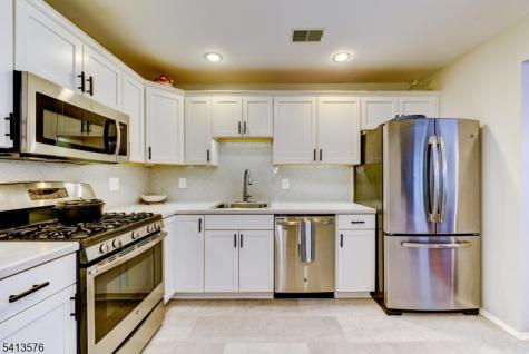 58 Pasture Court Roxbury NJ 07852