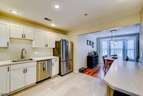 58 Pasture Court Roxbury NJ 07852