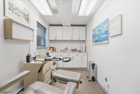 741 Bloomfield Avenue Verona NJ 07044