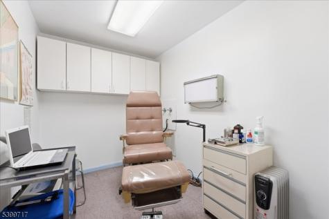 741 Bloomfield Avenue Verona NJ 07044