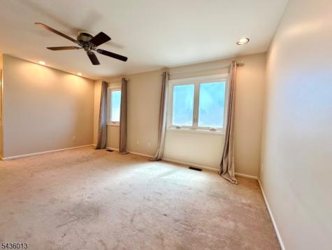 4 Peach Court Raritan NJ 08822