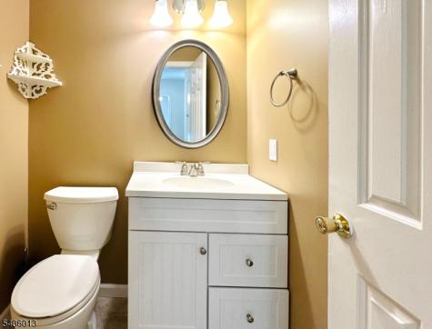 4 Peach Court Raritan NJ 08822
