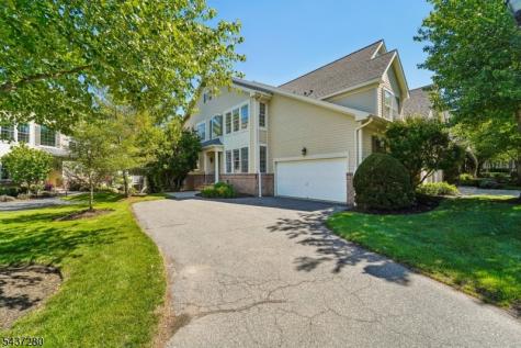 76 Schindler Way Fairfield NJ 07004