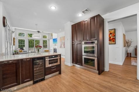 76 Schindler Way Fairfield NJ 07004