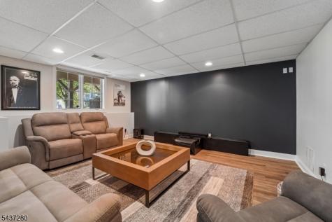 76 Schindler Way Fairfield NJ 07004