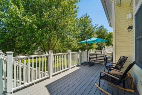 76 Schindler Way Fairfield NJ 07004
