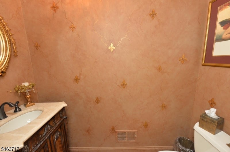12 Skyview Drive North Haledon NJ 07508