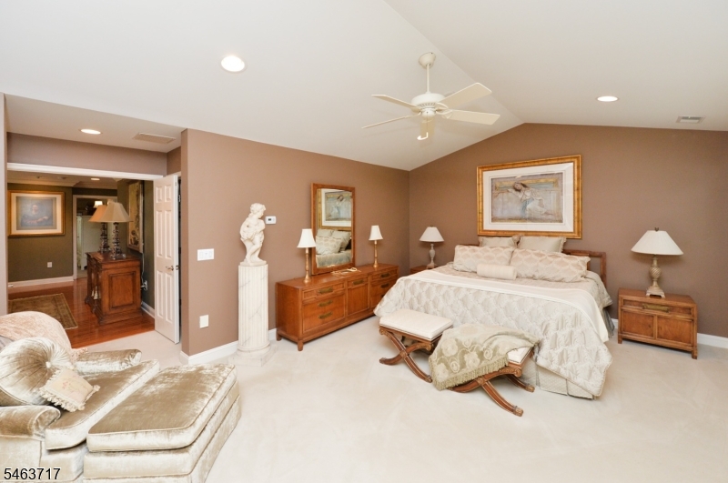12 Skyview Drive North Haledon NJ 07508