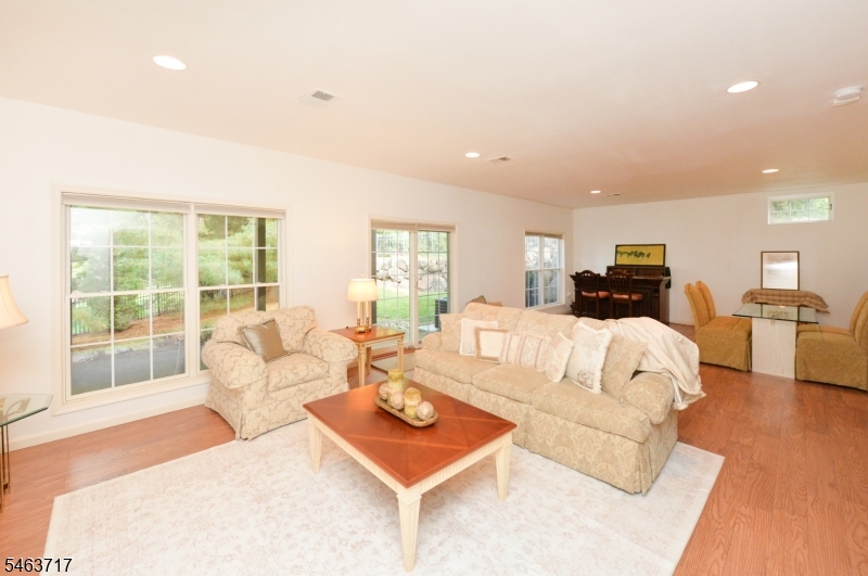 12 Skyview Drive North Haledon NJ 07508