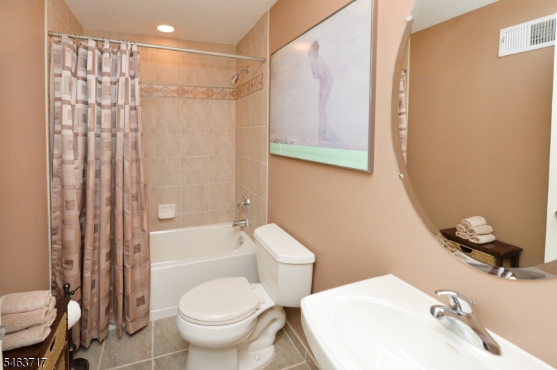 12 Skyview Drive North Haledon NJ 07508