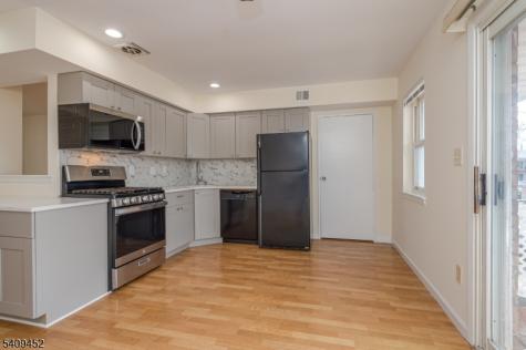 161 Evergreen Road Edison NJ 08837