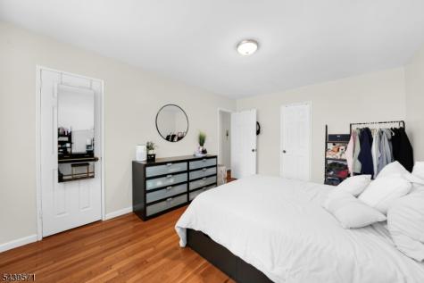 130 Orient Way Rutherford NJ 07070
