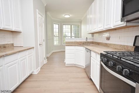 24 Straton Court Sayreville NJ 08859