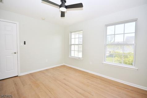 24 Straton Court Sayreville NJ 08859