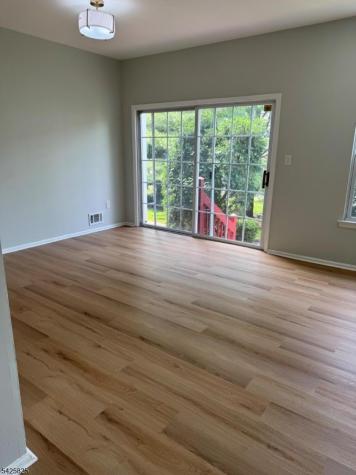 24 Straton Court Sayreville NJ 08859