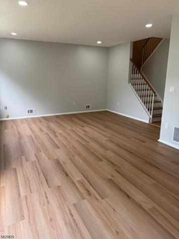 24 Straton Court Sayreville NJ 08859