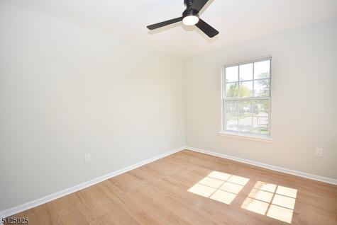 24 Straton Court Sayreville NJ 08859