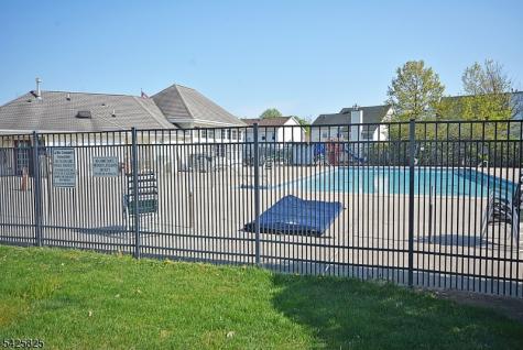 24 Straton Court Sayreville NJ 08859