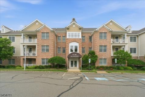 104 Ridgeview Lane Mount Arlington NJ 07856