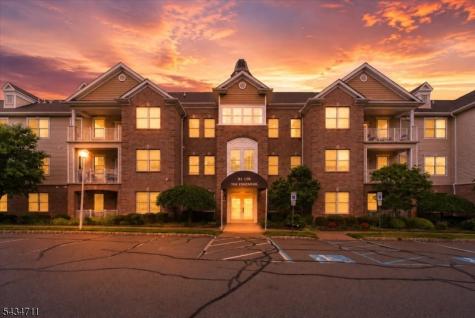 104 Ridgeview Lane Mount Arlington NJ 07856
