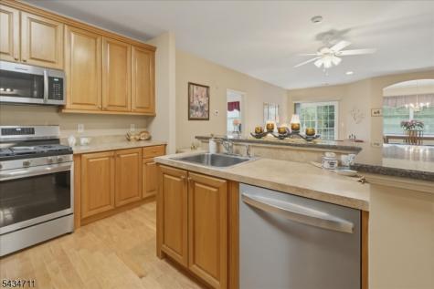 104 Ridgeview Lane Mount Arlington NJ 07856