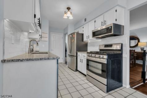 27 Manor Drive Hillsborough NJ 08844