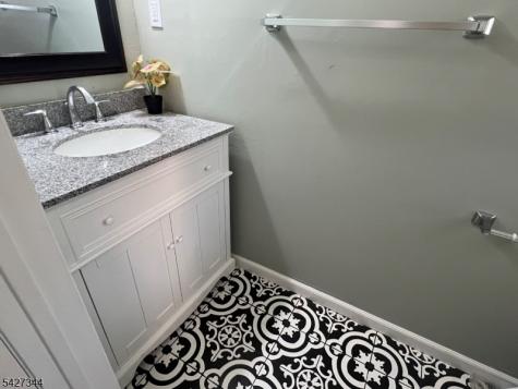27 Manor Drive Hillsborough NJ 08844