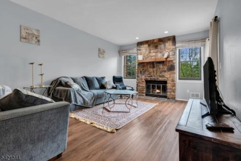 27 Manor Drive Hillsborough NJ 08844