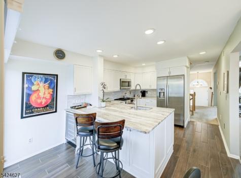 4 Erin Way Lincoln Park NJ 07035