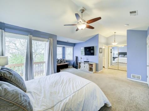 4 Erin Way Lincoln Park NJ 07035