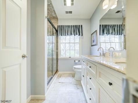 4 Erin Way Lincoln Park NJ 07035