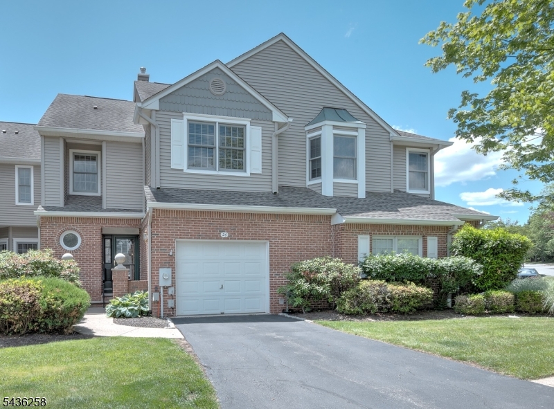 26 Depaolo Court Roseland NJ 07068