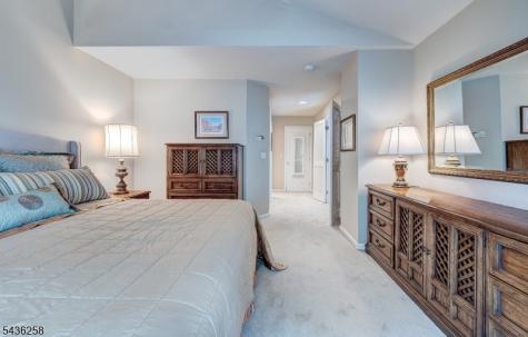 26 Depaolo Court Roseland NJ 07068