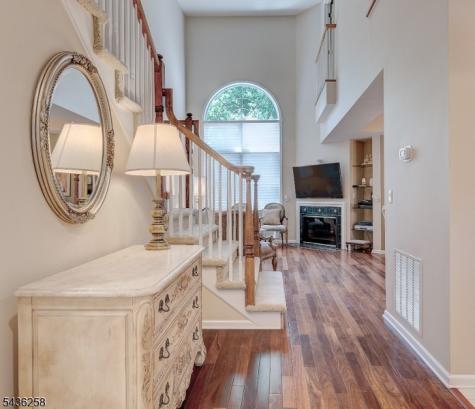 26 Depaolo Court Roseland NJ 07068