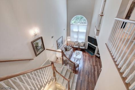 26 Depaolo Court Roseland NJ 07068