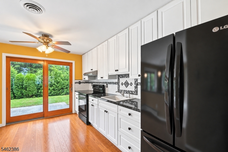 23 Maine Avenue Manchester NJ 08759
