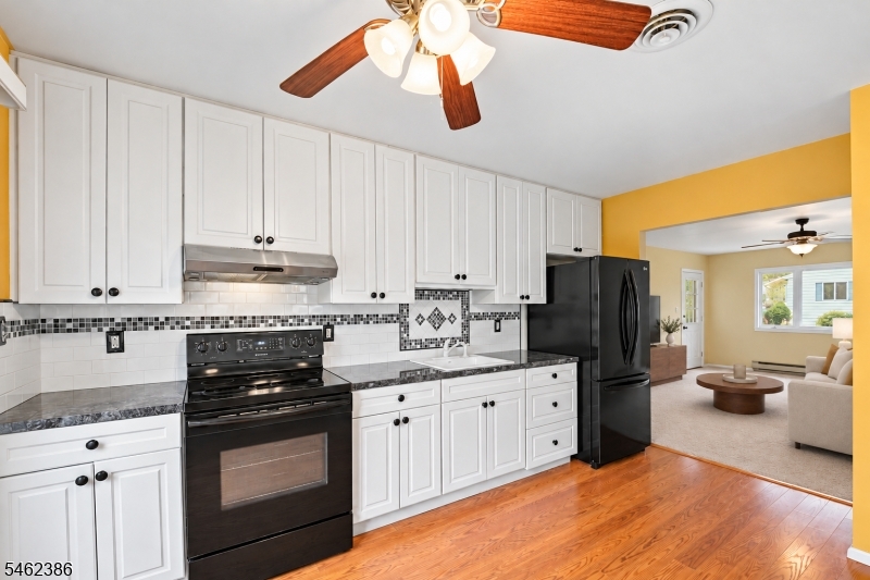 23 Maine Avenue Manchester NJ 08759