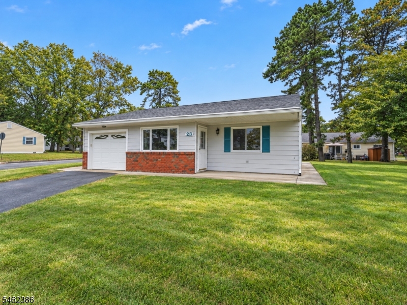 23 Maine Avenue Manchester NJ 08759