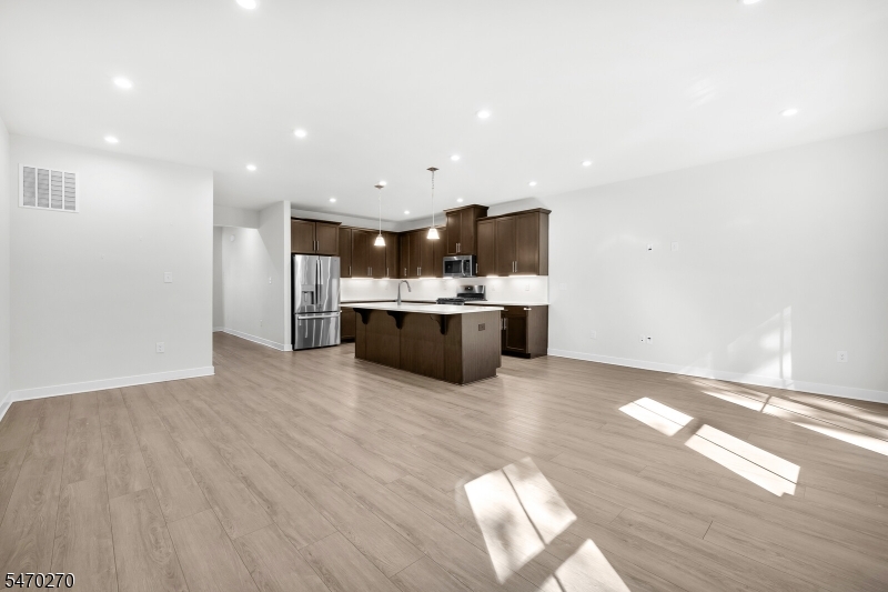 14 Pratt Lane Lawrence NJ 08648