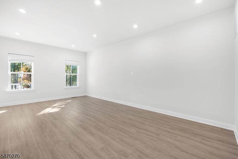 14 Pratt Lane Lawrence NJ 08648