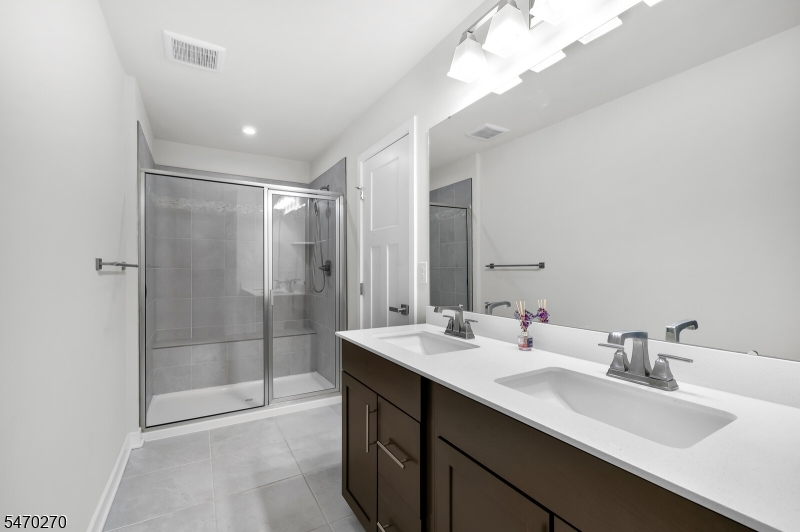 14 Pratt Lane Lawrence NJ 08648