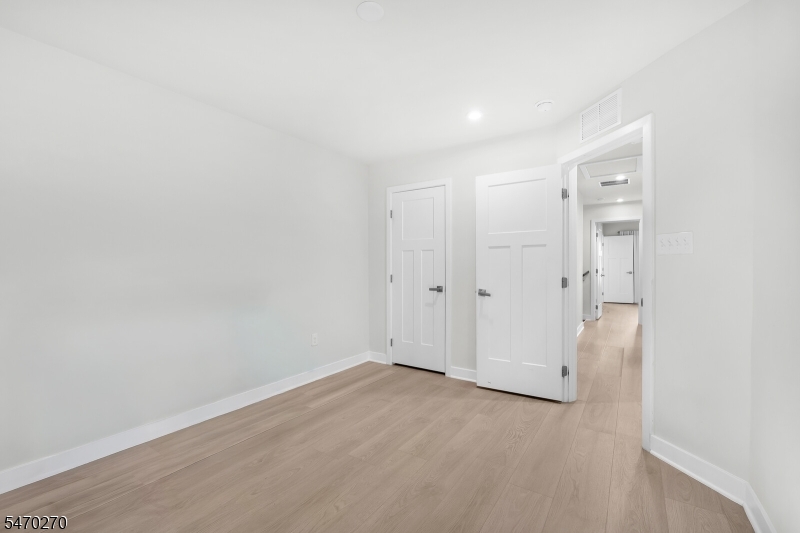 14 Pratt Lane Lawrence NJ 08648