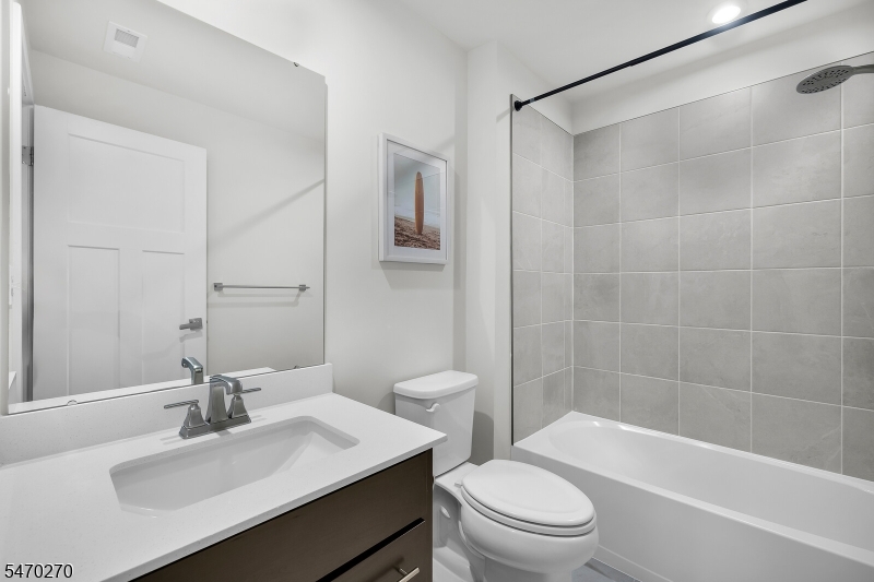 14 Pratt Lane Lawrence NJ 08648