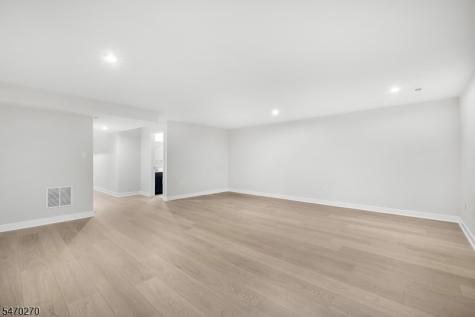 14 Pratt Lane Lawrence NJ 08648