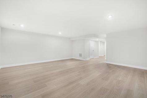 14 Pratt Lane Lawrence NJ 08648