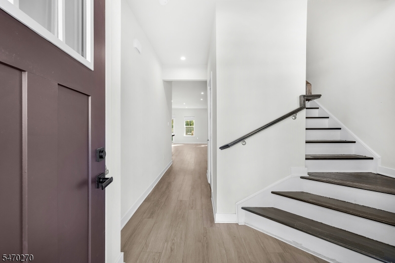 14 Pratt Lane Lawrence NJ 08648