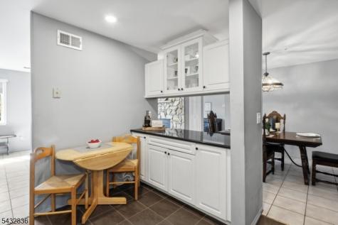 2 Mcchesney Court West Orange NJ 07052