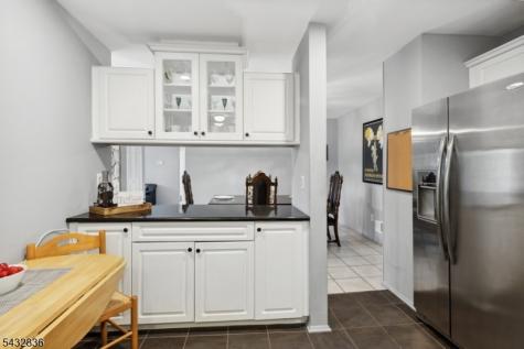 2 Mcchesney Court West Orange NJ 07052