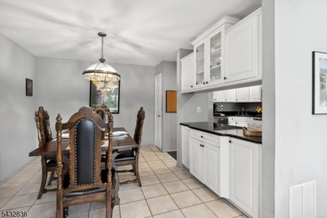 2 Mcchesney Court West Orange NJ 07052